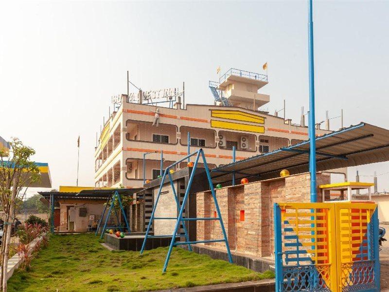 Oyo 24580 Sri Surya Guest Inn Nellore Exterior photo